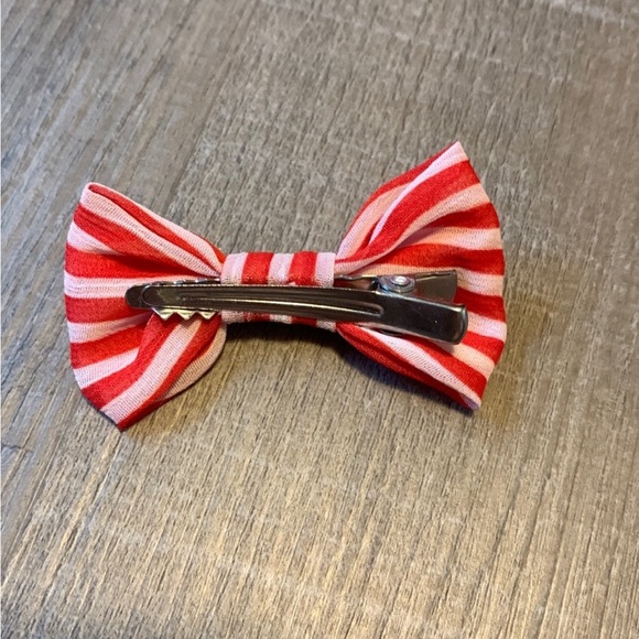 Hair Clips - Picture 3 of 5